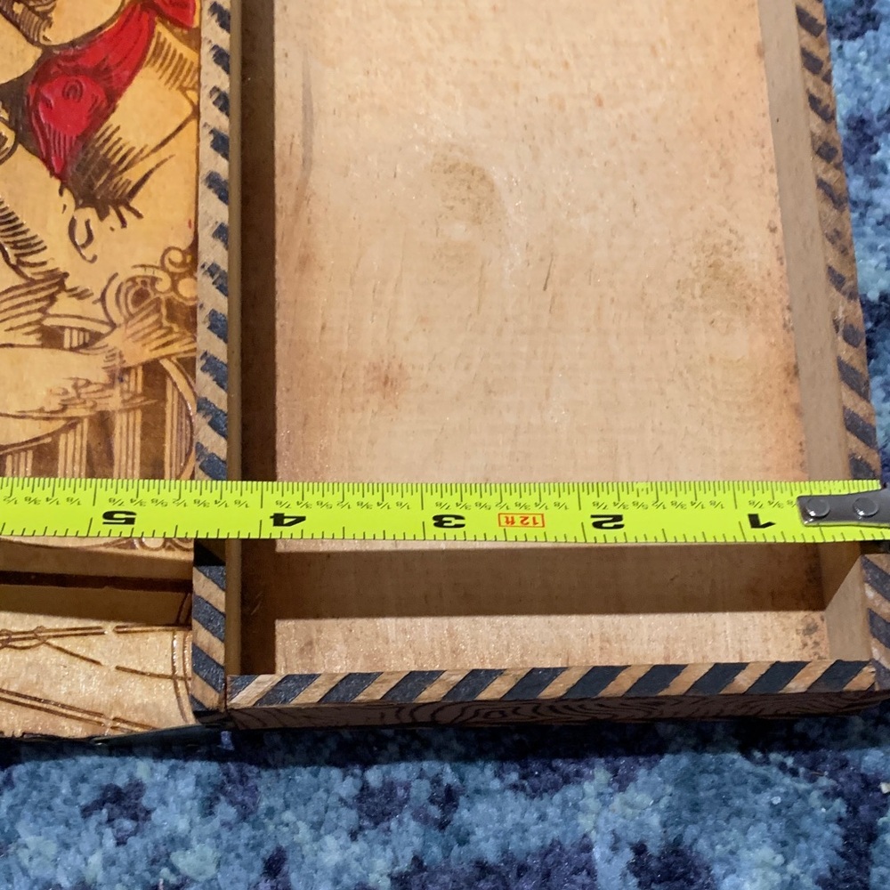 Vintage Equestrian theme Wooden hinged box 13 x 4 x 1” rare find - Picture 8 of 10